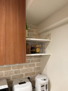 練馬区リノベーション　マンション　築50年　キッチン　使い易く　食器置き場　家電収納　ゴミ箱置き場　小物