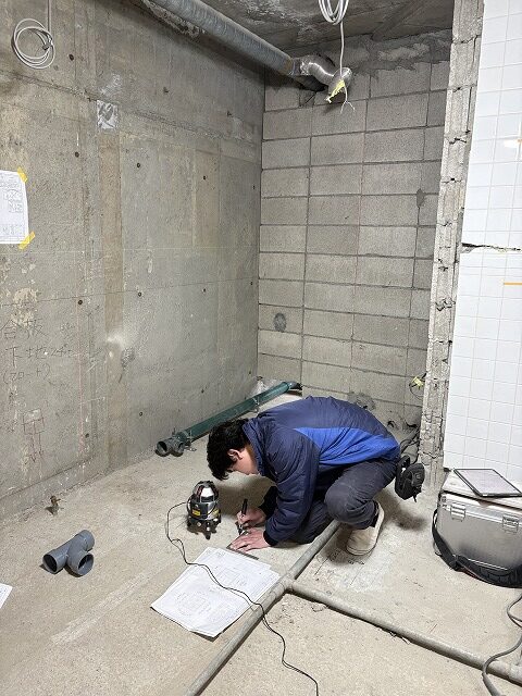 練馬区　築50年　マンションリノベーション　解体　配管　電気配線　大工工事