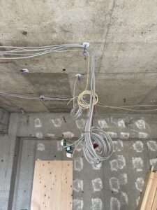 練馬区　築50年　マンションリノベーション　解体　配管　電気配線　大工工事