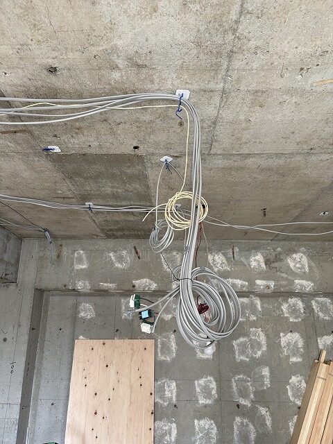 練馬区　築50年　マンションリノベーション　解体　配管　電気配線　大工工事
