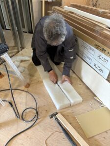 練馬区マンションリノベ　トイレ壁　遮音　リビング隣