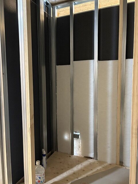 練馬区マンションリノベ トイレ壁 遮音 リビング隣