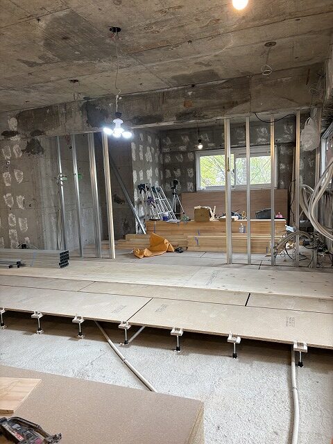 練馬区リノベーション　築50年　工事　床下地　壁下地　間仕切り