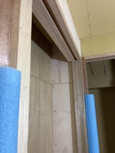 マンションリノベーション　建具Panasonic　枠　ドア　造作